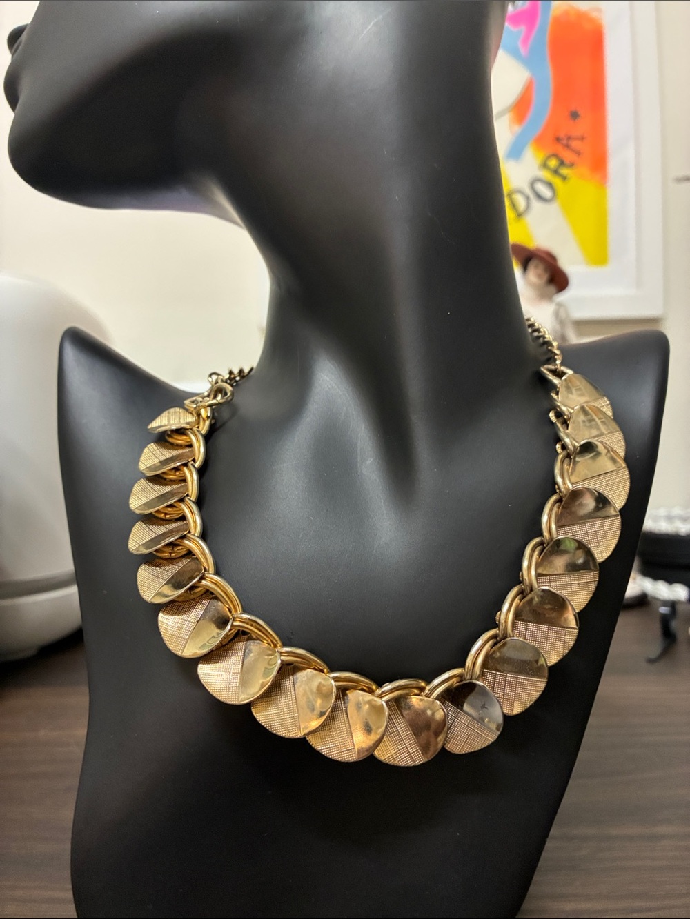 Vintage 1960s Mid-Century Modern Gold-Tone Disc Collar Necklace